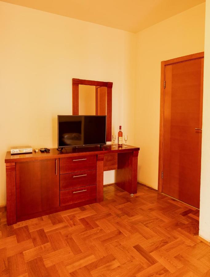 Apartments And Rooms Marija Budva Exterior photo