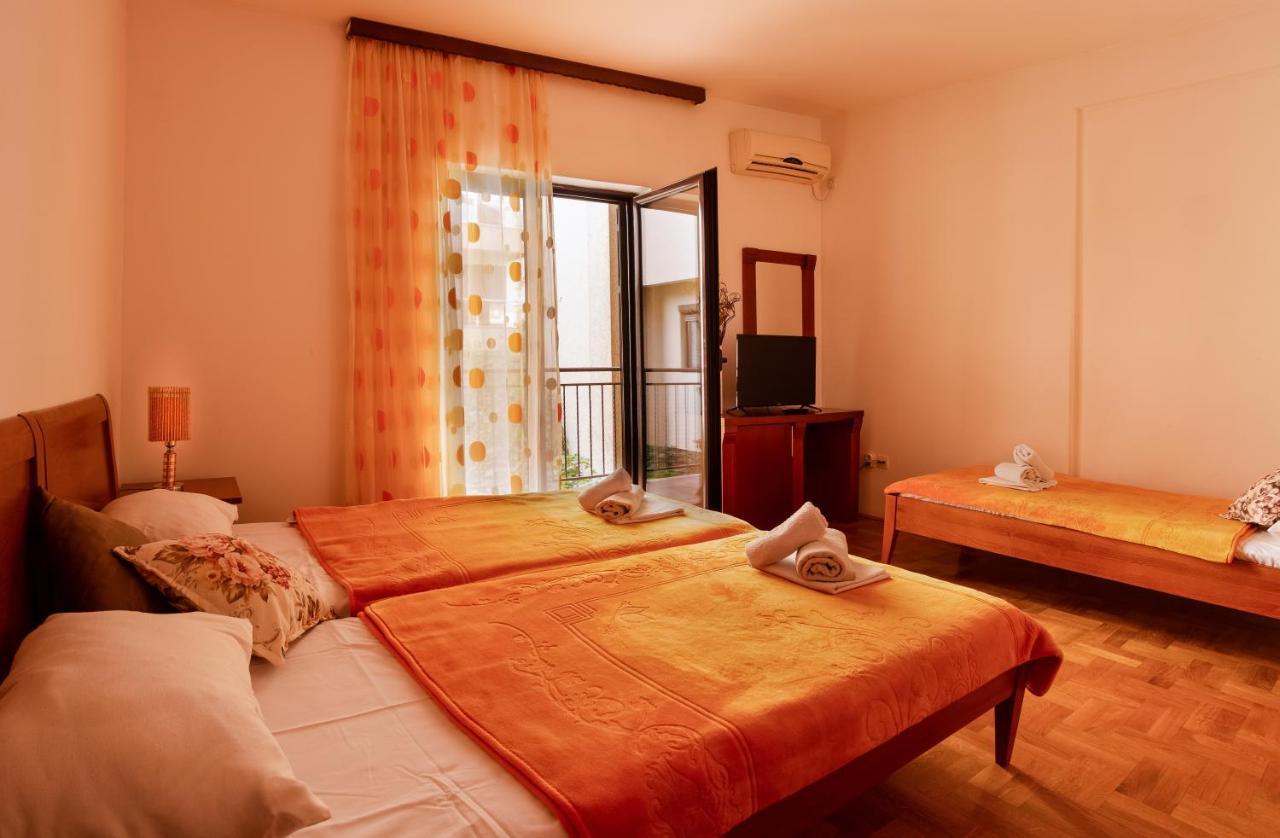 Apartments And Rooms Marija Budva Exterior photo