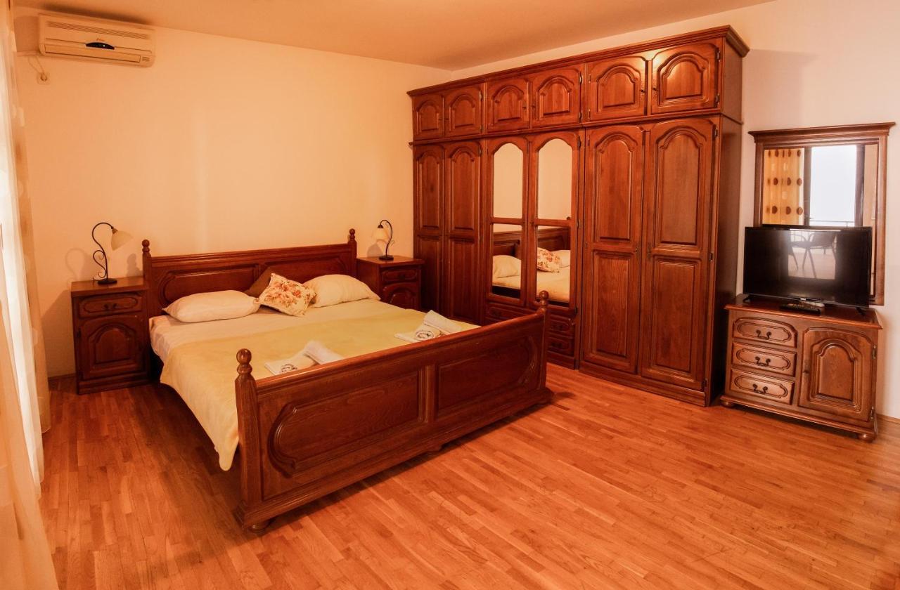 Apartments And Rooms Marija Budva Exterior photo