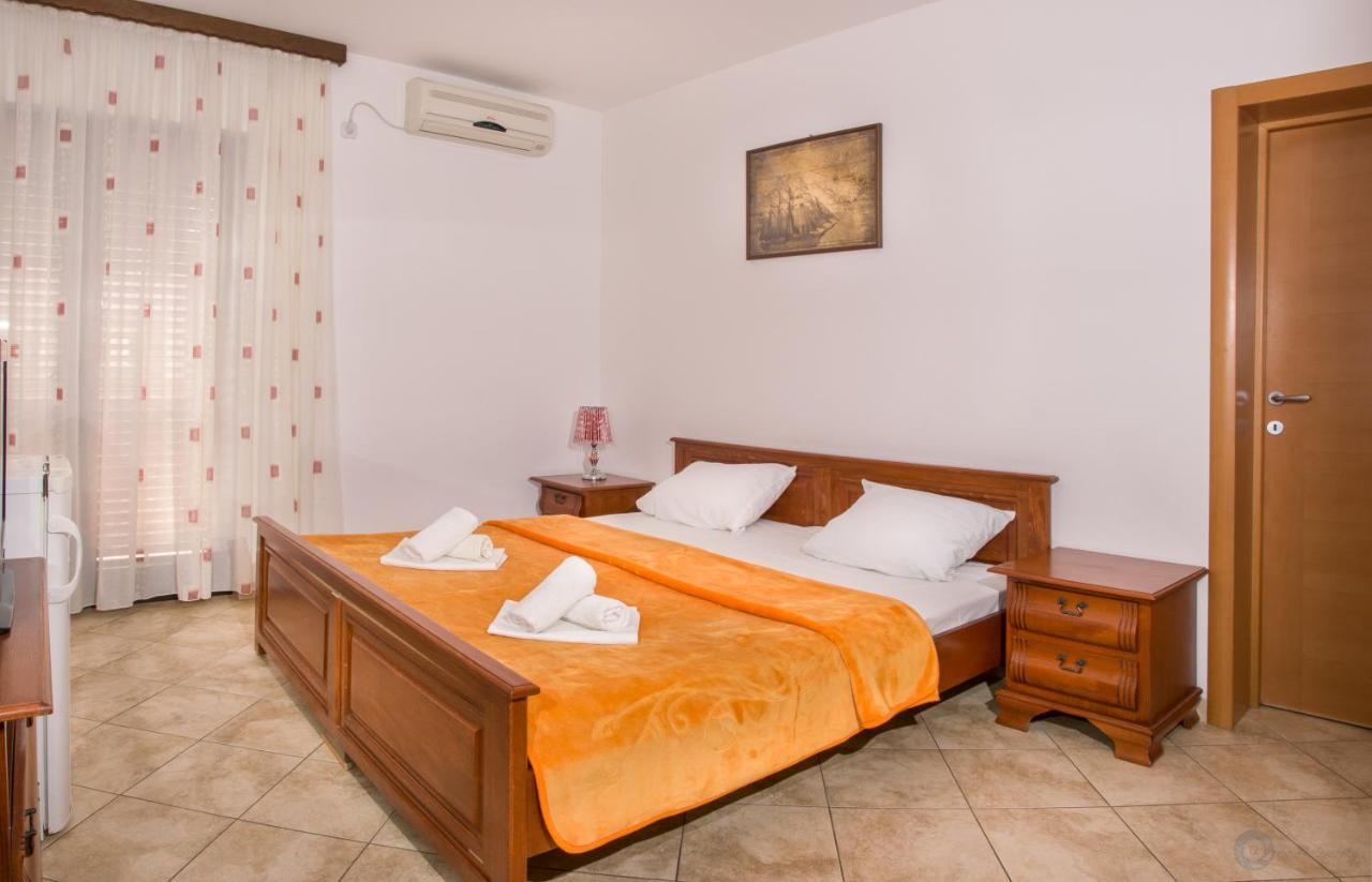 Apartments And Rooms Marija Budva Exterior photo