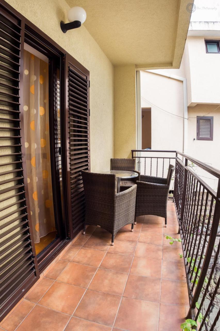 Apartments And Rooms Marija Budva Exterior photo